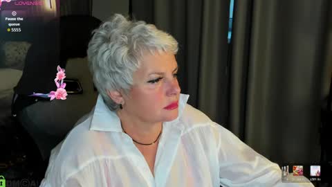 Linda Zefir online show from May 14, 2026, 9:27 am