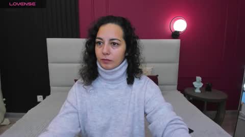 Linda online show from September 29, 2025, 1:22 am