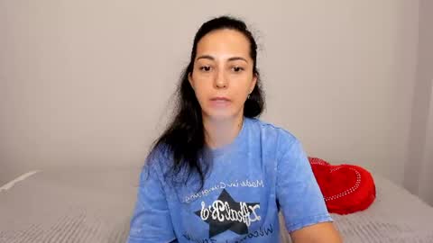 Linda online show from June 15, 2026, 1:19 am