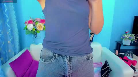 Linda online show from May 7, 2026, 2:39 am