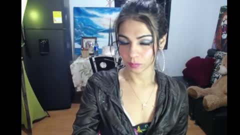 lindsey_2023 online show from February 3, 2025, 6:24 am