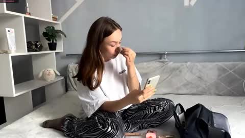 Snapshot of lindseytammo chatting on October 3, 2025, 1:52 pm Kate online show from October 3, 2025, 1:52 pm