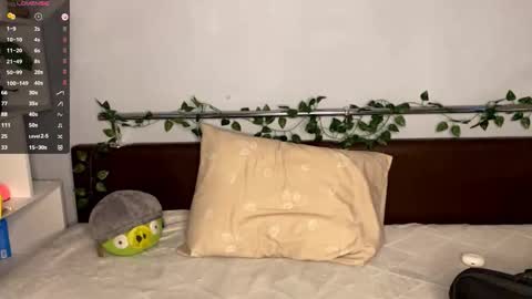 Snapshot of lindseytammo chatting on October 16, 2025, 1:23 pm Kate online show from October 16, 2025, 1:23 pm