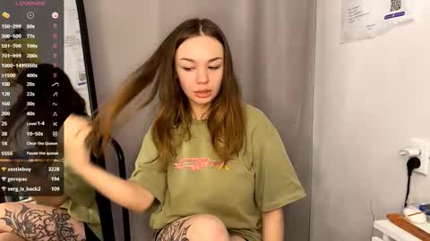 Snapshot of lindseytammo chatting on November 6, 2025, 7:04 pm Kate online show from November 6, 2025, 7:04 pm