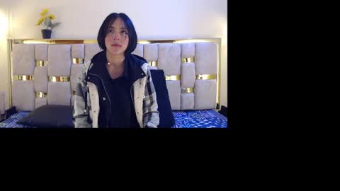 ling ling24 online show from February 18, 2025, 3:21 am