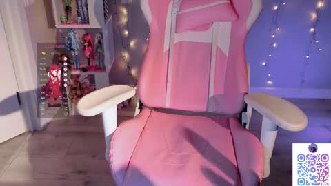 Lina online show from October 5, 2025, 9:56 pm