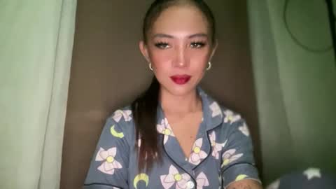 linkingqueens online show from December 5, 2025, 2:36 pm