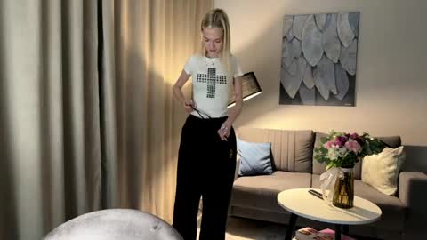Emma online show from April 26, 2026, 7:55 pm