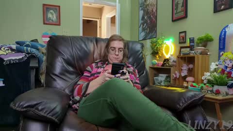 Linzy19 online show from January 23, 2025, 11:05 pm