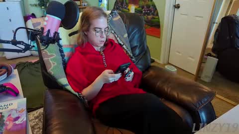 Linzy19 online show from March 10, 2025, 4:57 pm