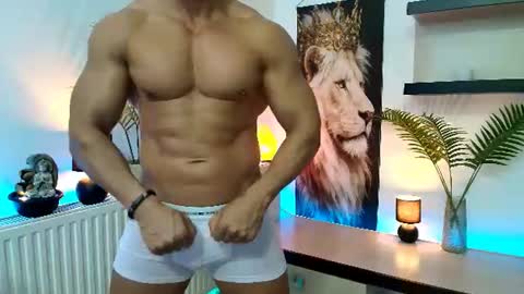 Snapshot of lionbanx chatting on June 18, 2026, 12:42 pm Leo online show from June 18, 2026, 12:42 pm