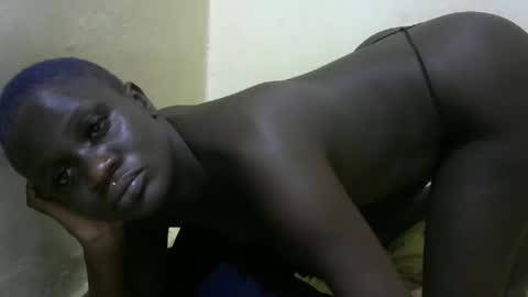 Snapshot of lioness_2 chatting on June 5, 2026, 6:52 am lioness online show from June 5, 2026, 6:52 am
