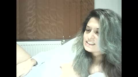 lionessmom online show from November 18, 2025, 11:15 pm