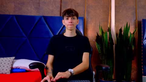 Snapshot of lionfoster chatting on October 21, 2025, 11:55 am LION FOSTER online show from October 21, 2025, 11:55 am