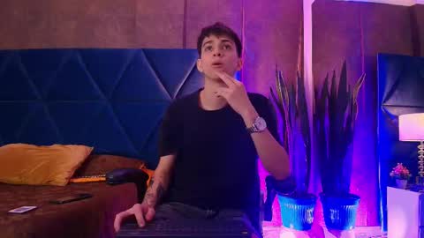 Snapshot of lionfoster chatting on December 2, 2025, 8:59 pm LION FOSTER online show from December 2, 2025, 8:59 pm