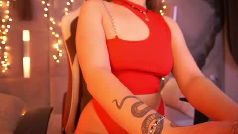 Lia online show from February 26, 2026, 8:24 am