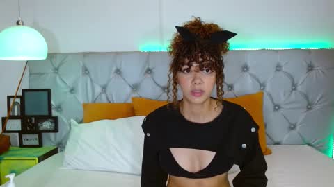 Eliza Moreau online show from February 14, 2026, 2:14 pm