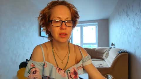 Snapshot of lioraweiss chatting on May 15, 2026, 5:14 am Liora Weiss online show from May 15, 2026, 5:14 am
