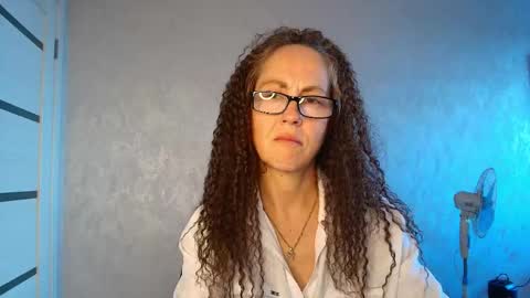 Snapshot of lioraweiss chatting on June 3, 2026, 2:33 pm Liora Weiss online show from June 3, 2026, 2:33 pm