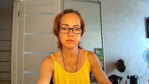 Snapshot of lioraweiss chatting on June 23, 2026, 12:25 pm Liora Weiss online show from June 23, 2026, 12:25 pm
