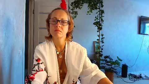 Snapshot of lioraweiss chatting on July 21, 2026, 8:05 am Liora Weiss online show from July 21, 2026, 8:05 am