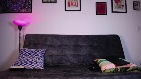 liorenvyx online show from March 8, 2026, 3:10 am