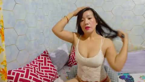 im cherry online show from April 3, 2026, 3:15 am