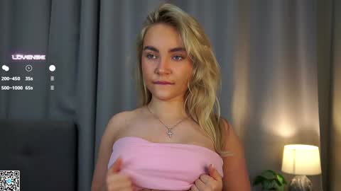 Amelia online show from January 19, 2025, 1:10 am