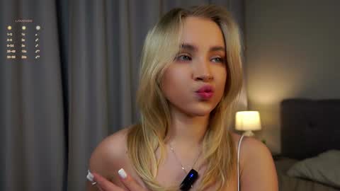 Amelia online show from February 8, 2025, 1:11 am