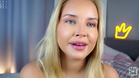 Amelia online show from October 10, 2025, 4:55 am