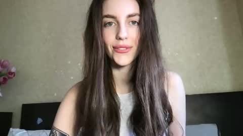 lipsylolly online show from February 23, 2026, 8:44 am