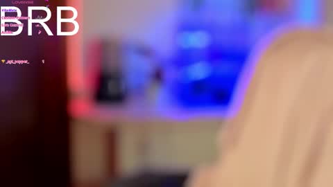 lirara online show from February 11, 2026, 2:33 pm