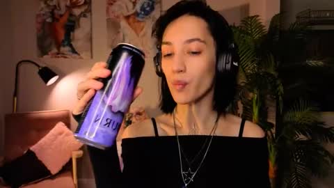 LIs online show from December 5, 2025, 6:33 am