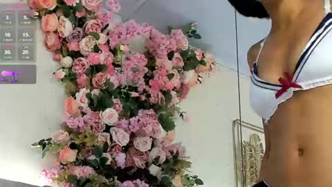 lis_vega_ online show from July 4, 2026, 7:20 pm