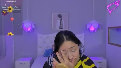 Lisa online show from October 28, 2025, 6:32 pm