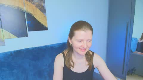 Lisa online show from April 4, 2026, 2:21 am