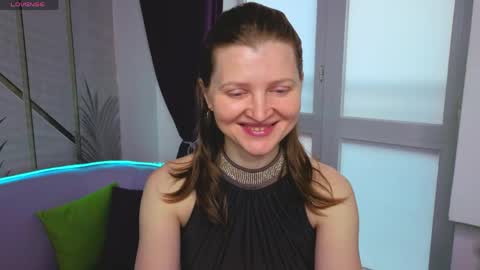 Lisa online show from April 8, 2026, 2:22 am