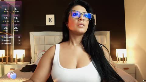 Lisa online show from January 17, 2025, 6:44 pm