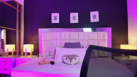 Lisa online show from January 21, 2025, 6:45 pm