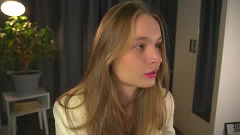 Elisabeth or Lisa online show from October 3, 2025, 8:17 pm