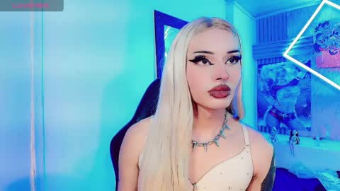 lisa_sparkleee online show from April 1, 2026, 3:18 am