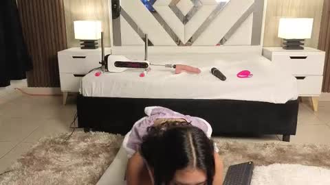 lisa_sweetas online show from February 8, 2026, 1:09 am