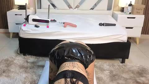 lisa_sweetas online show from February 22, 2026, 1:29 am