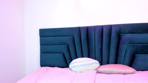 lisa white  online show from January 13, 2025, 3:12 am