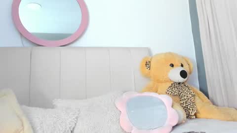 Lisa online show from February 8, 2025, 2:04 am