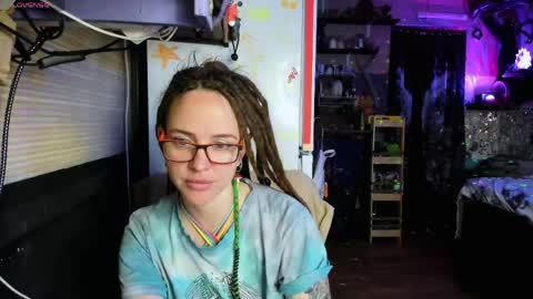 Snapshot of lisafoxy_y chatting on May 17, 2026, 6:33 am Lisa online show from May 17, 2026, 6:33 am