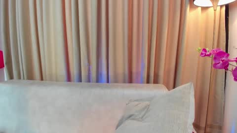 LisaHadwiin online show from February 15, 2025, 9:37 pm