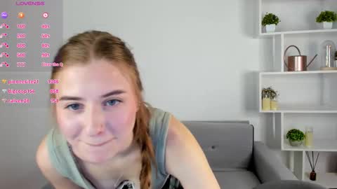 Lisa online show from March 3, 2026, 8:20 am