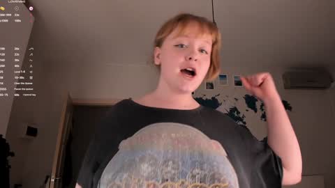 Snapshot of lisalaas chatting on December 3, 2024, 10:18 pm -Lisa- Help me to reach 100 thumbs up3 online show from December 3, 2024, 10:18 pm