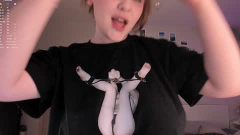 Snapshot of lisalaas chatting on December 25, 2024, 12:26 pm -Lisa- Help me to reach 100 thumbs up3 online show from December 25, 2024, 12:26 pm